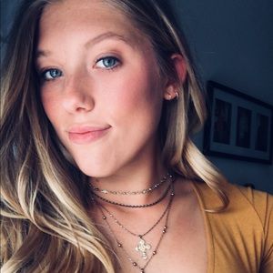 Meet your Posher, Victoria